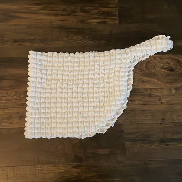 Cover up - Picture 3 of 5